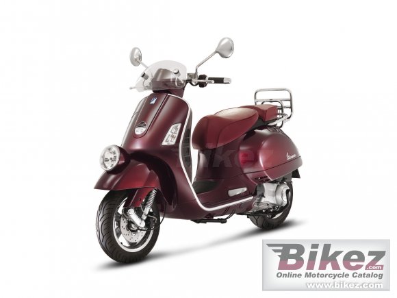2011 Vespa GTV 300 photo